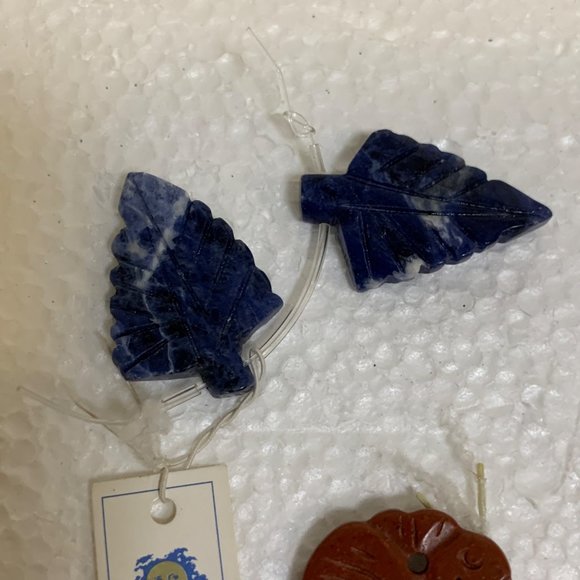 Blue Moon Bead Shop Stone Pendants, Arrowheads, Round Pendant, Lot of 5 - Picture 5 of 5